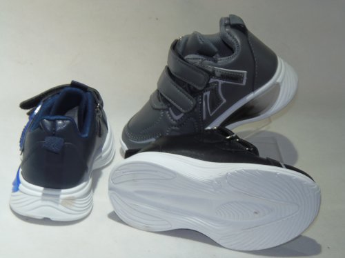 A2752-22 obuwie sportowe S