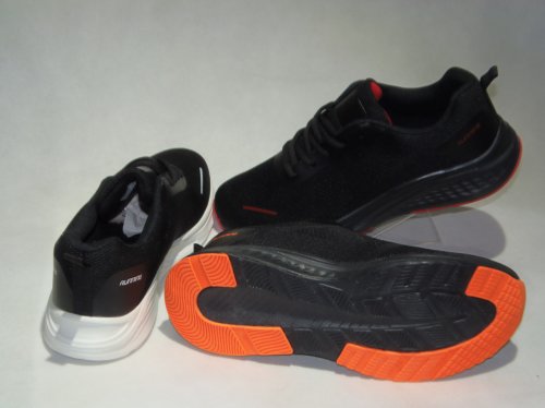 A8343-18 Obuwie sportowe męskie Y