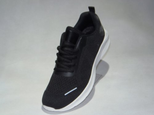 A8343-1 Obuwie sportowe męskie U