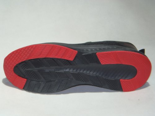 A8343-18 Obuwie sportowe męskie T