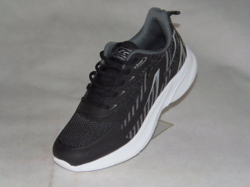 A8067-4 obuwie sportowe męskie U