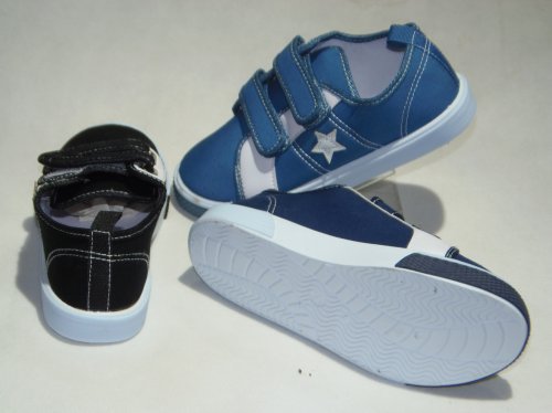 A4624-22 obuwie sportowe S