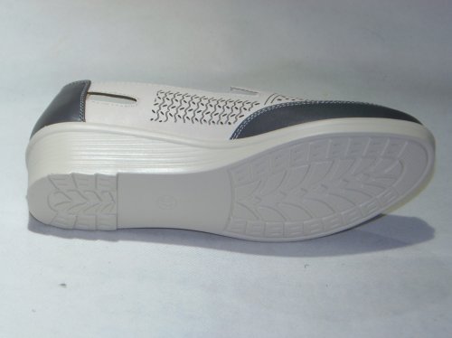 A7406-3 półbuty damskie dziurkowane T