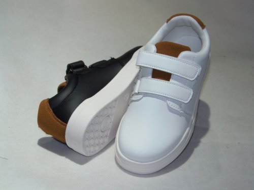 A4532-22 obuwie sportowe