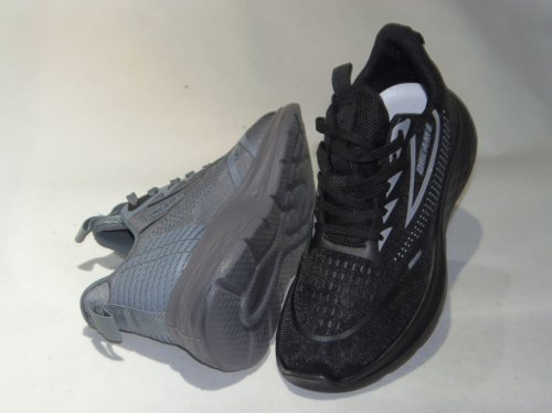 A8273-1 obuwie sportowe męskie T