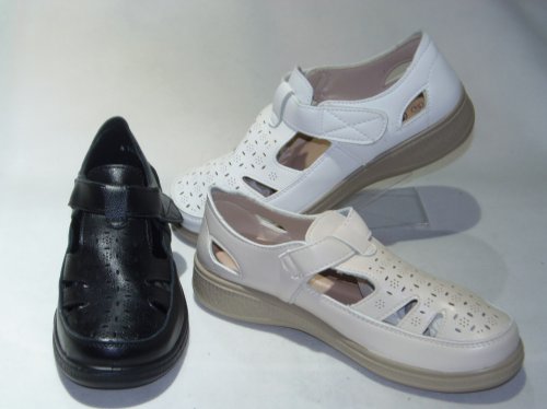 A7448-3 półbuty damskie dziurkowane W