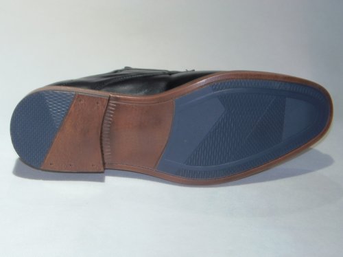 A8155-32 obuwie wyjściowe męskie U