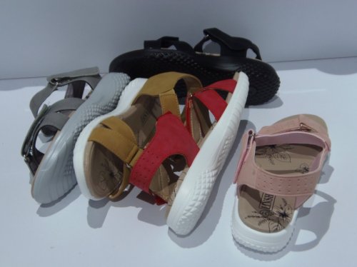 A5482-18 sandałki młodzieżowe S