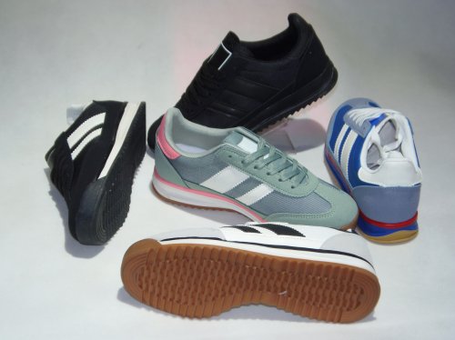 A7476-12 obuwie sportowe młodzieżowe Y