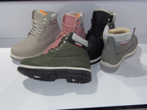 A5595-23 traperki młodzieżowe B