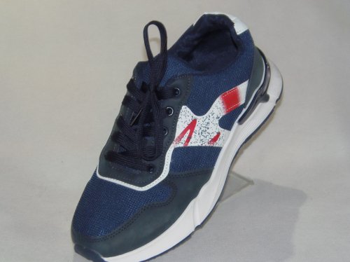 A8200-13 obuwie sportowe męskie U