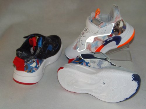 A2424-22 obuwie sportowe dziecięce S