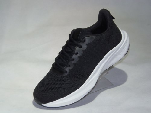 A8356-18 Obuwie sportowe męskie S