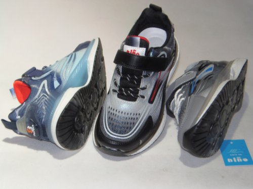 A4408-22 obuwie sportowe