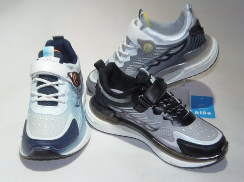 A4409-22 obuwie sportowe S