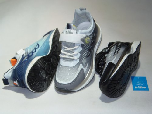 A4409-22 obuwie sportowe