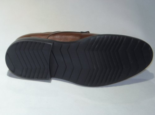 A8161-32 obuwie wyjściowe męskie